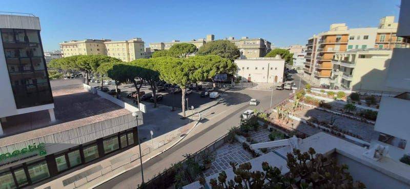 Stanza singola via osanna 61, brindisi