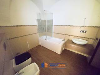 BAGNO FINESTRATO RISTRUTTURATO