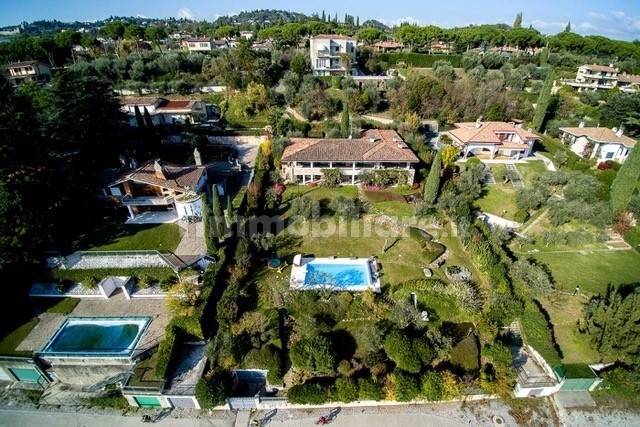 Villa-grande-giardino-piscina-Padenghe-del-Garda-00044