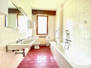 Bagno finestrato 2