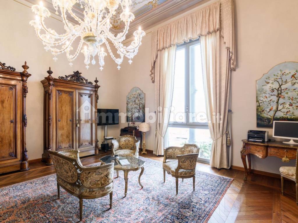 villa vendita lesa soggiorno