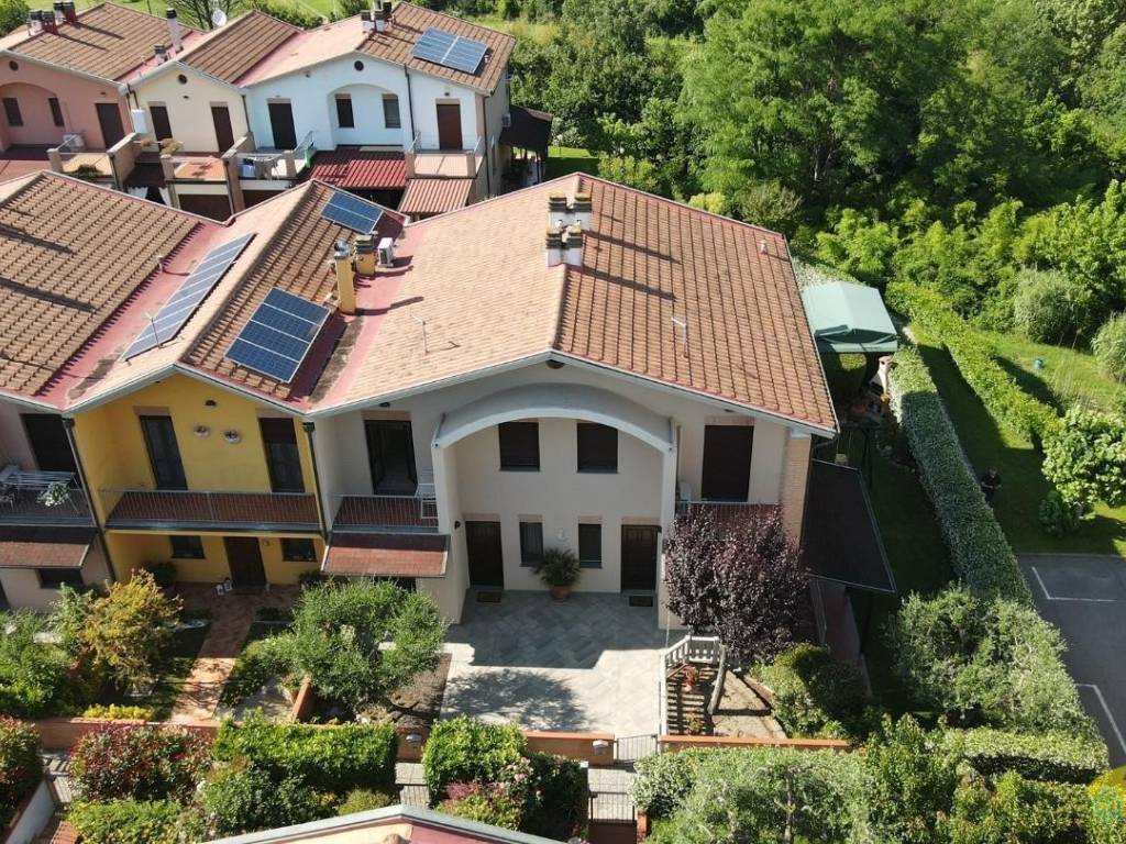 Villa d'angolo!