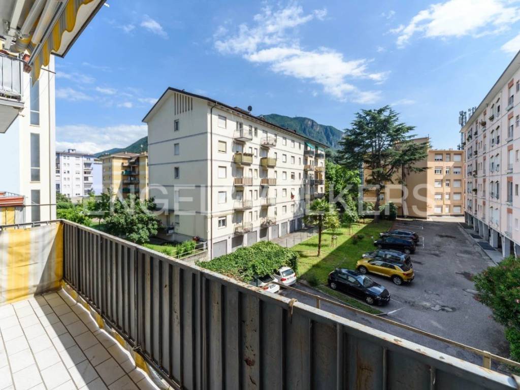 Balcone cortile interno a Sud