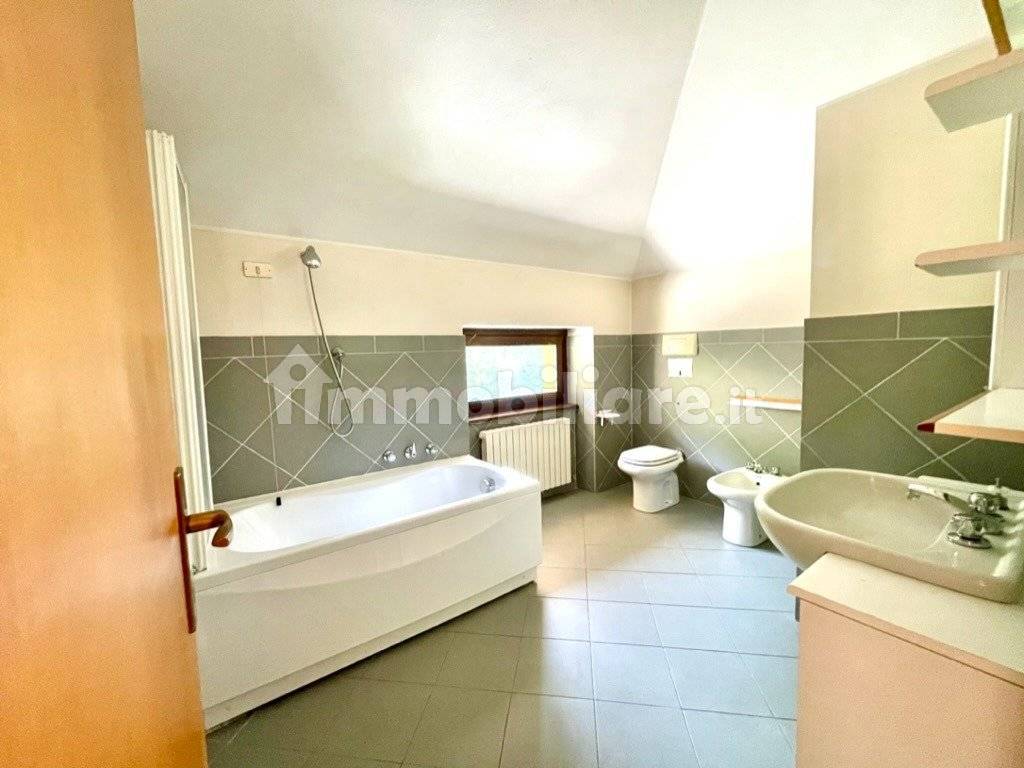 BAGNO APPART 2 PALAZZINA GIALLA