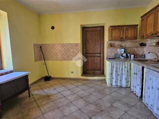 cucina primo piano (2)