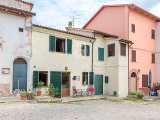 vendesi-appartamento-in-centro-storico-in-umbria-perugia-castiglione-del-lago-16911364016551.jpg