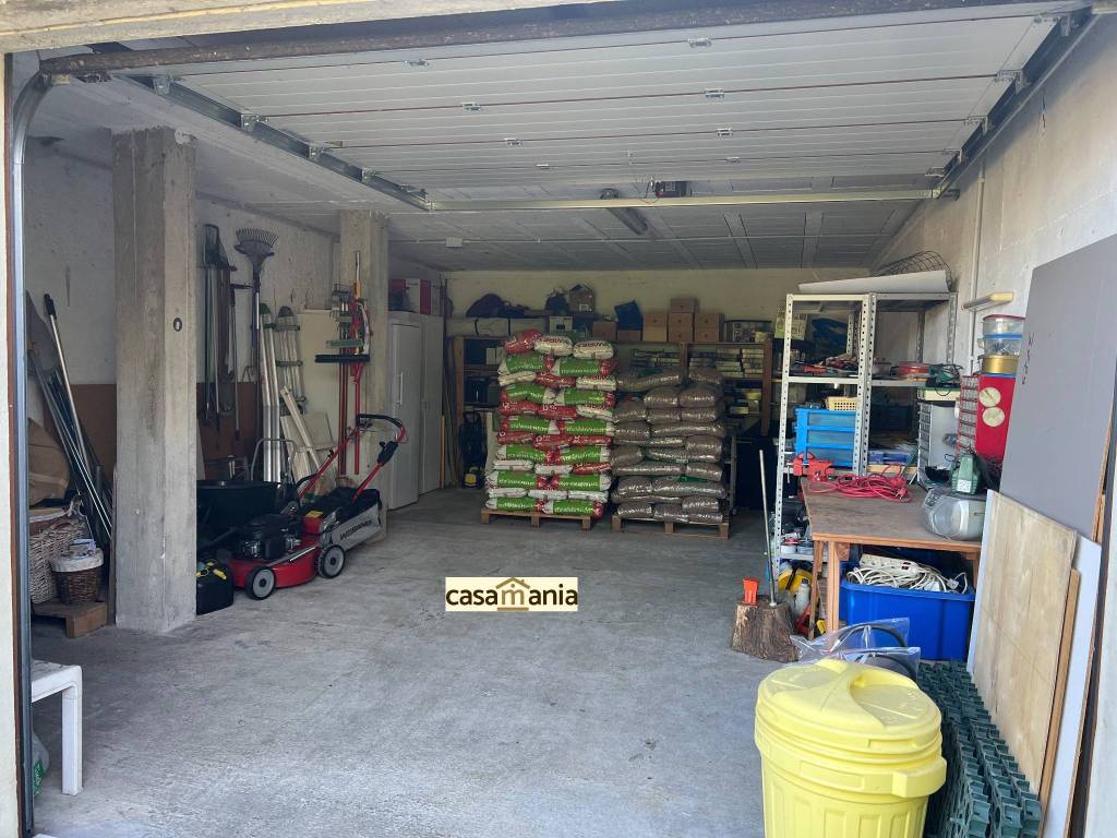 garage