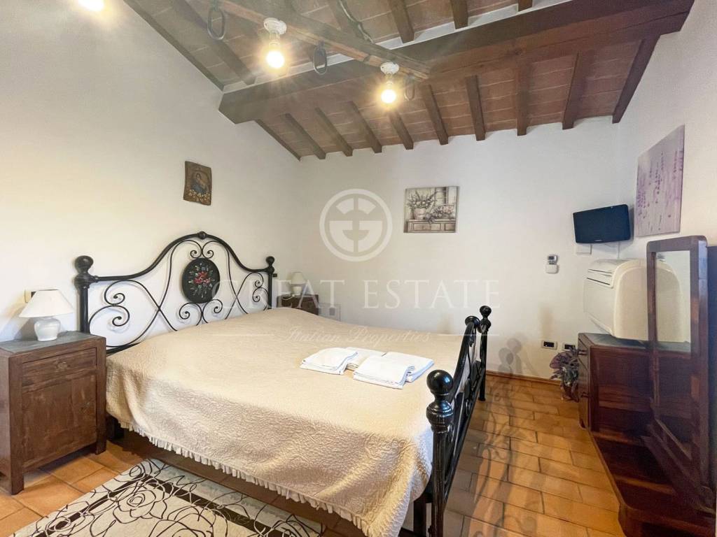 vendesi-rustico-casale-in-toscana-siena-montepulciano-16926868558554.jpg