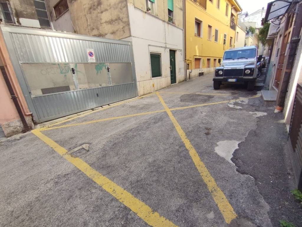 PARCHEGGIO