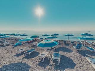 spiaggia attrezzata