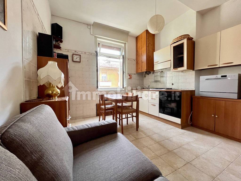 Vendita Appartamento Trieste. Bilocale in via Conti 42. Buono stato