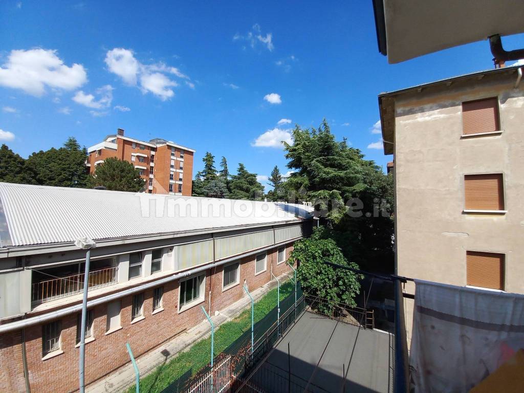 Vendita Appartamento Bologna. Bilocale in via dell'Arcoveggio 56/18. Buono stato, secondo piano