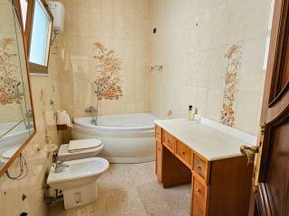 BAGNO 1