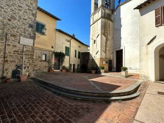 Piazzetta d'ingresso