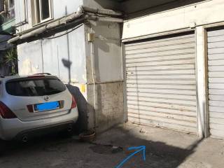 Garage in vendita in zona Rione Alto, Napoli - Immobiliare.it
