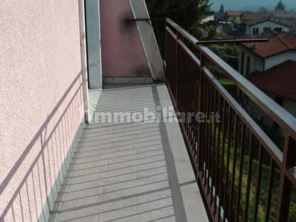 Affitto Appartamento Caslino D Erba Trilocale Buono Stato Con affitto-appartamento-caslino-d-erba-trilocale-buono-stato-con