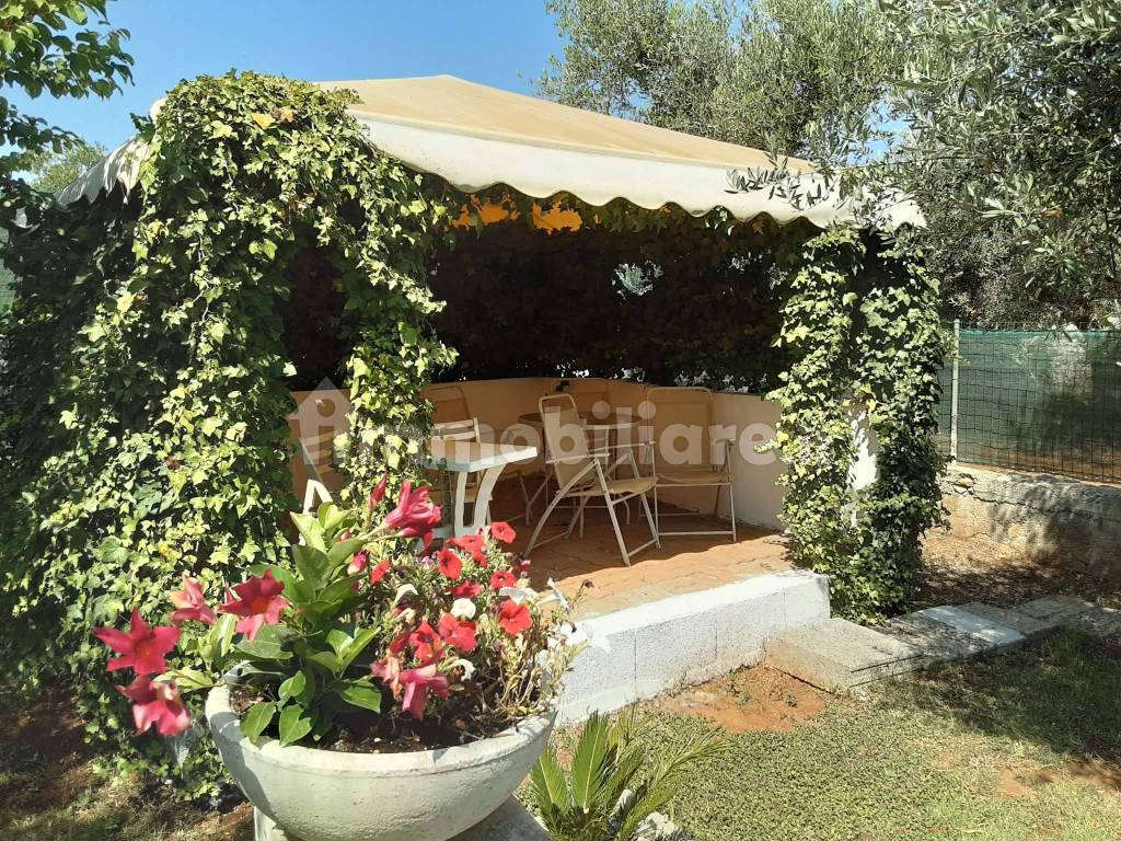 gazebo giardino