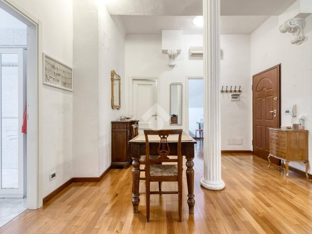Rent Apartment Bologna. Studio in via Mazzini 96. Excellent condition