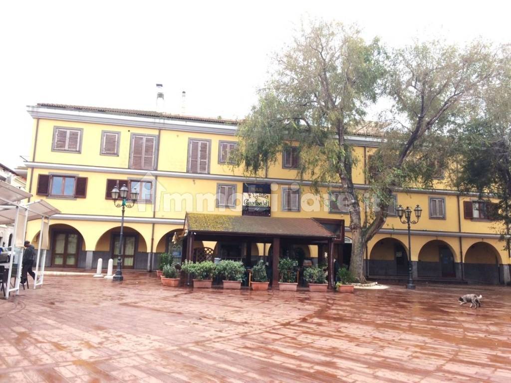 Vendita Appartamento Porto Torres. Quadrilocale in piazza Giuseppe