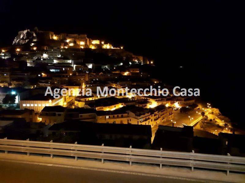 Castelsardo di notte