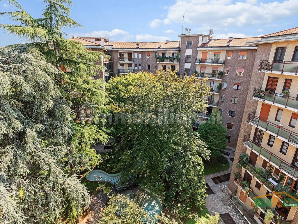 Vendita Appartamento Milano. Quadrilocale in via Pordenone 1. Da  ristrutturare, sesto piano, con balcone, riscaldamento centralizzato, rif.  105806453