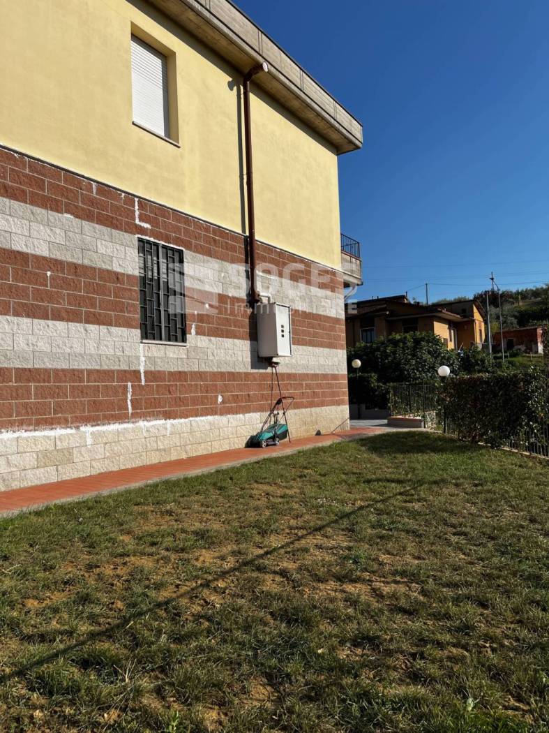 Villetta a schiera - foto 2