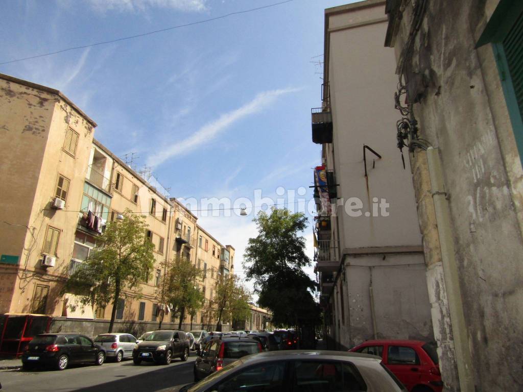 Vendita Appartamento Catania. Bilocale in via della Concordia 143. Buono stato, terzo piano, con