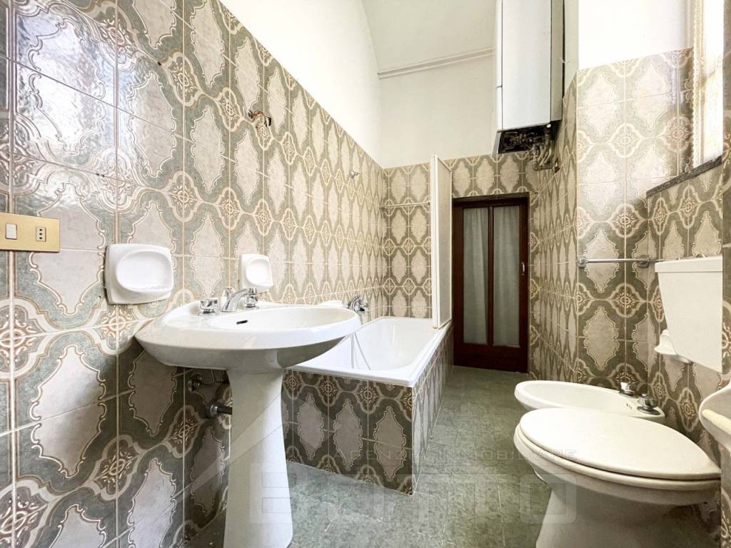 casa vendita gargallo bagno