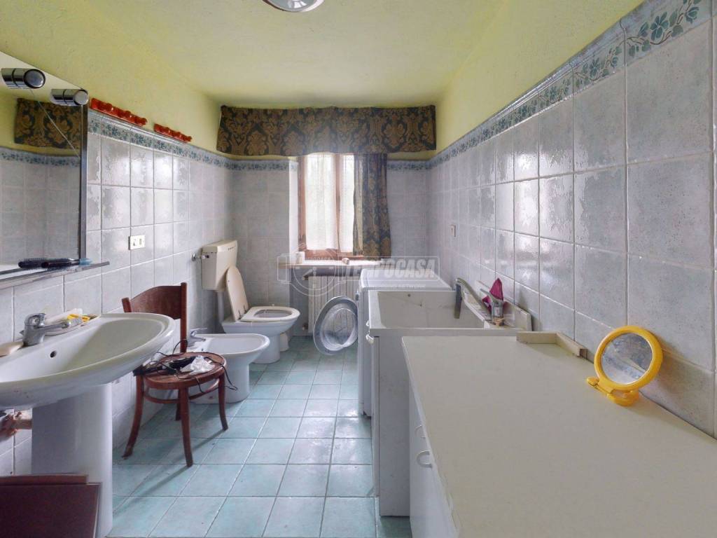 Via-Centallo-261-Bathroom