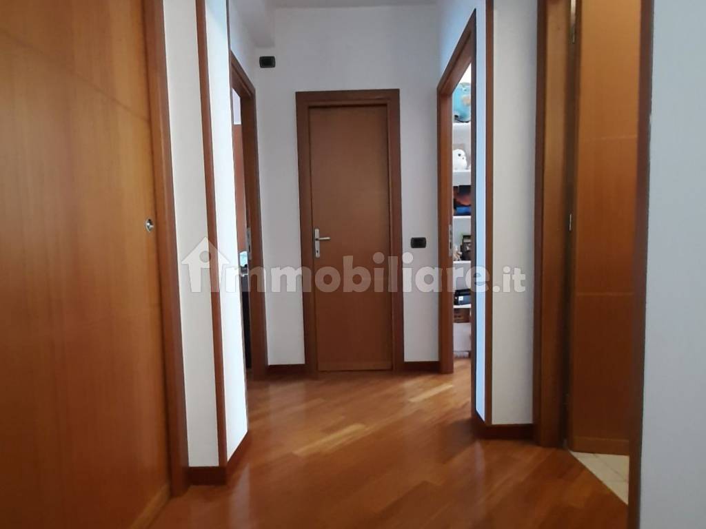 Vendita Appartamento Roma. Quadrilocale in via del Trifoglio 43. Ottimo ...