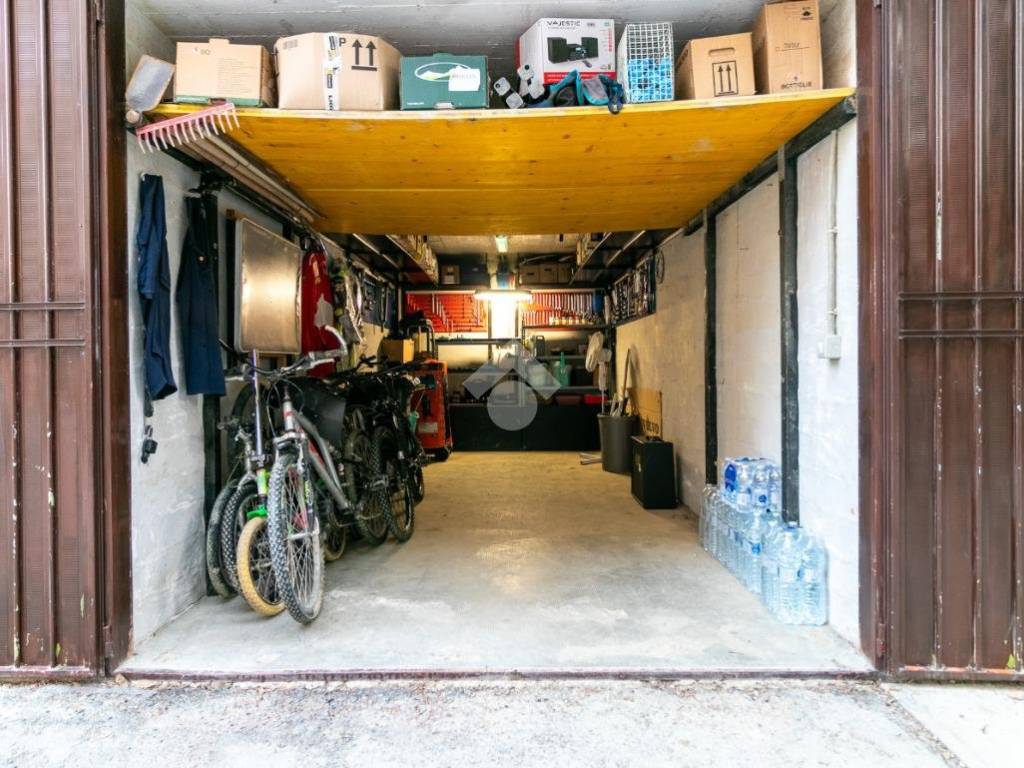 garage