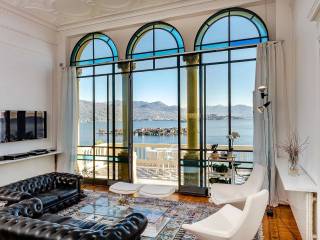 Lussuoso appartamento in vendita Lago Maggiore -Villa Barberis- ampio soggiorno