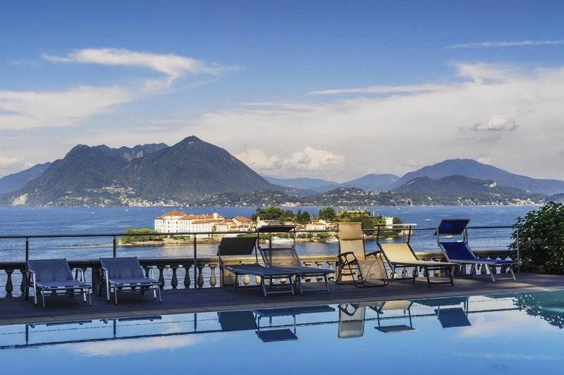 Lussuoso Appartamento in Vendita Lago Maggiore - Villa Barberis - piscina vista lago