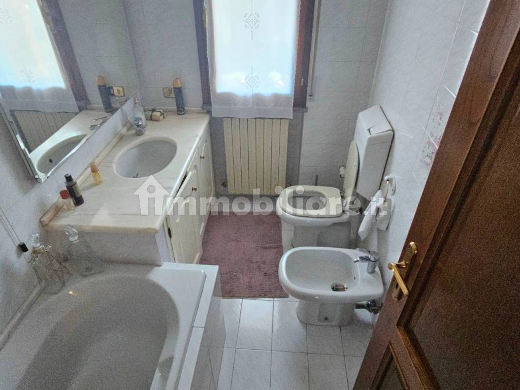 bagno 1° piano