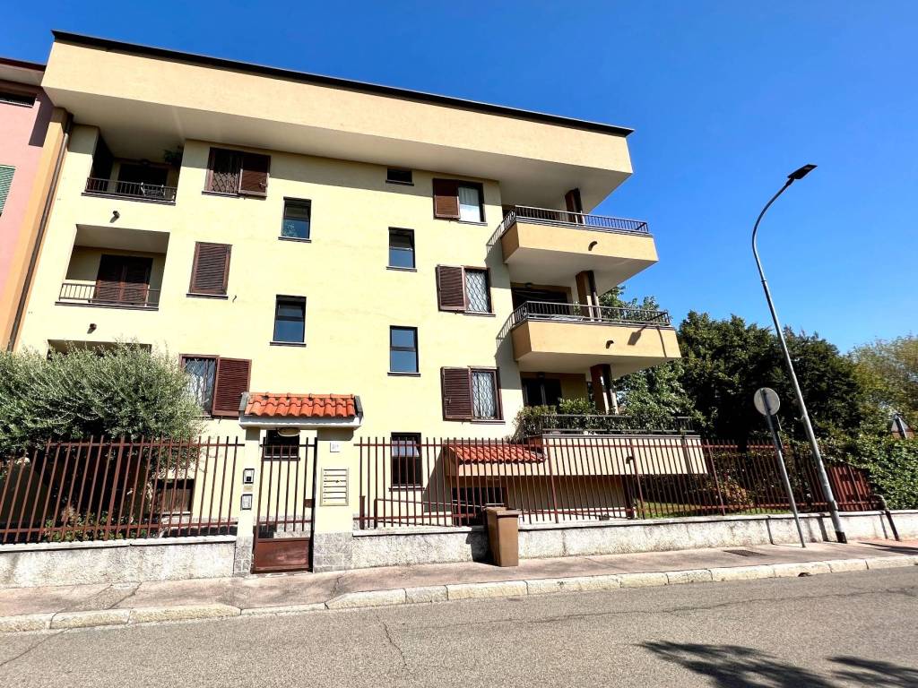 Vendita Appartamento Buccinasco. Bilocale in via Caravaggio 2/1. Buono  stato, secondo piano, con terrazza, riscaldamento autonomo, rif. 105989227