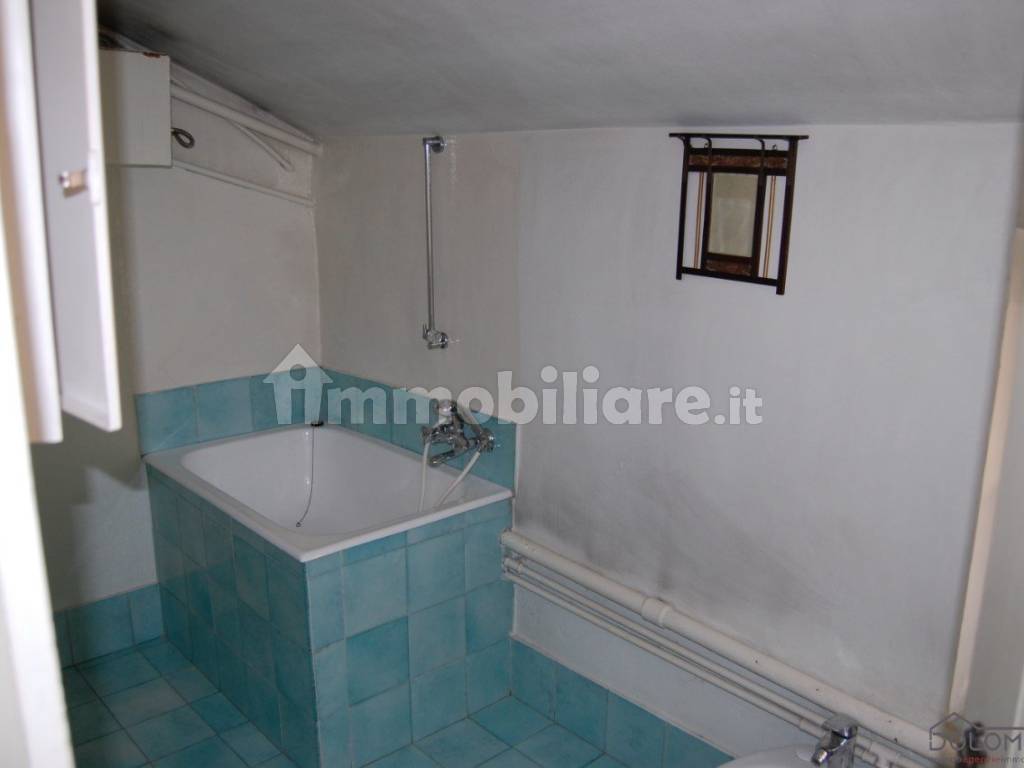 49 BAGNO SOFFITTA