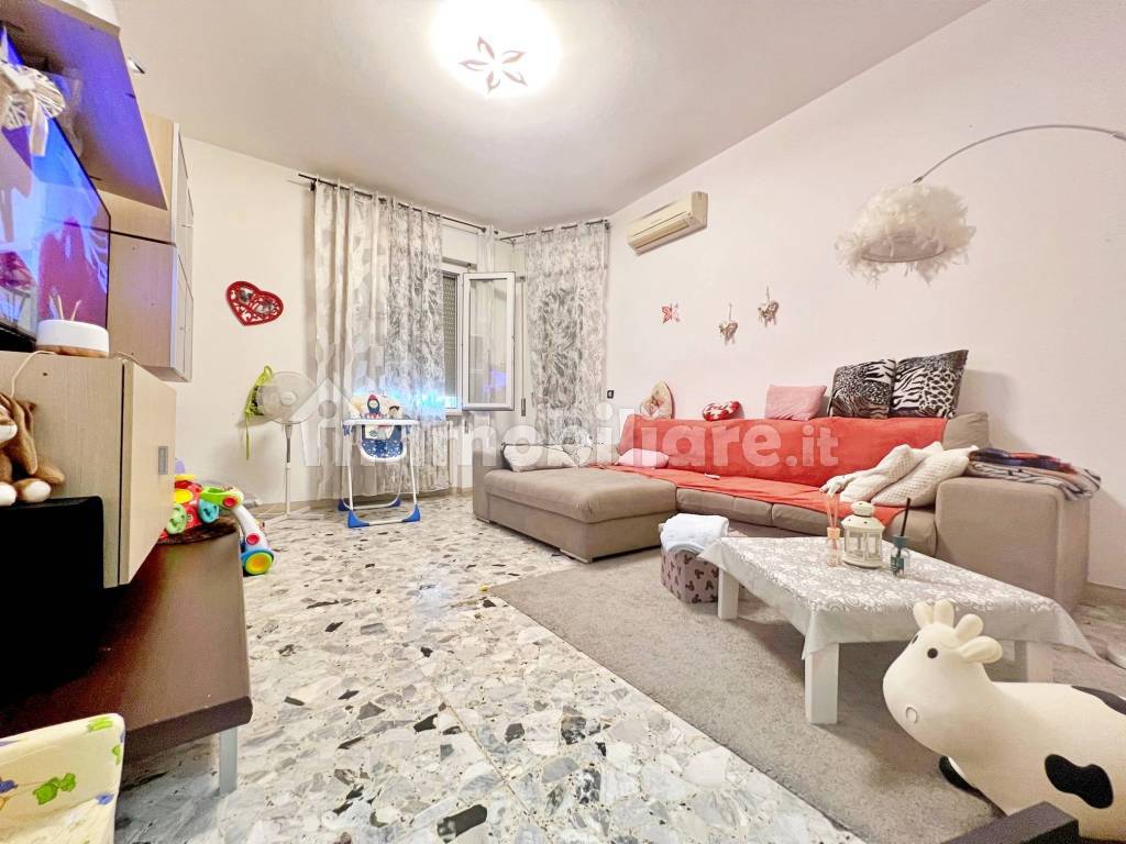 Vendita Appartamento Ravenna. Quadrilocale in via Baiona 12. Buono