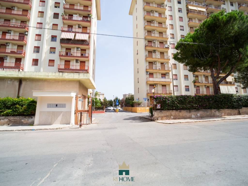 Vendita Appartamento In Via Santa Maria Di Ges 9 Palermo Buono Stato 