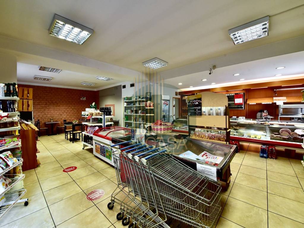 Attività commerciale via don giovanni robbiati 4, centro, limido comasco