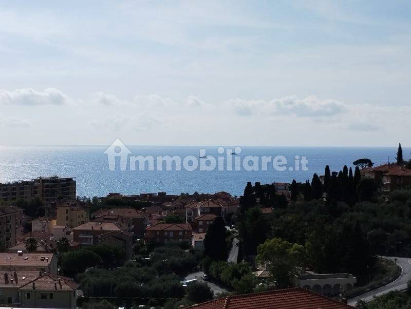 Vista mare dal balcone della camera