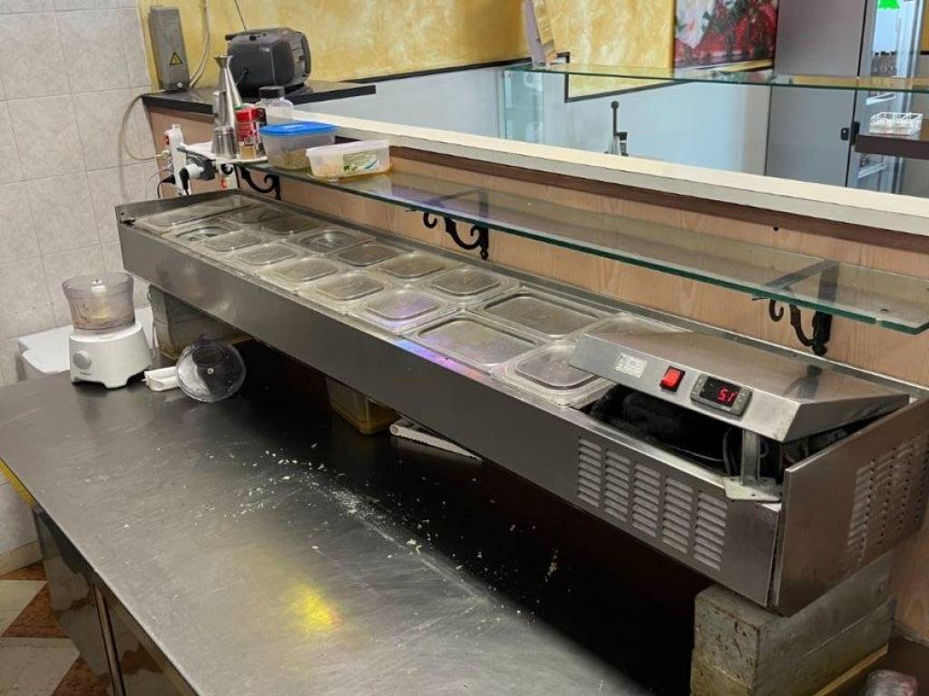 Rosticceria Pizza al taglio via Valpantena, Verona, Rif. 106111679