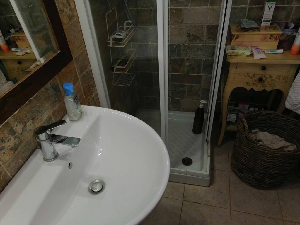 BAGNO PRIMA CAMERA