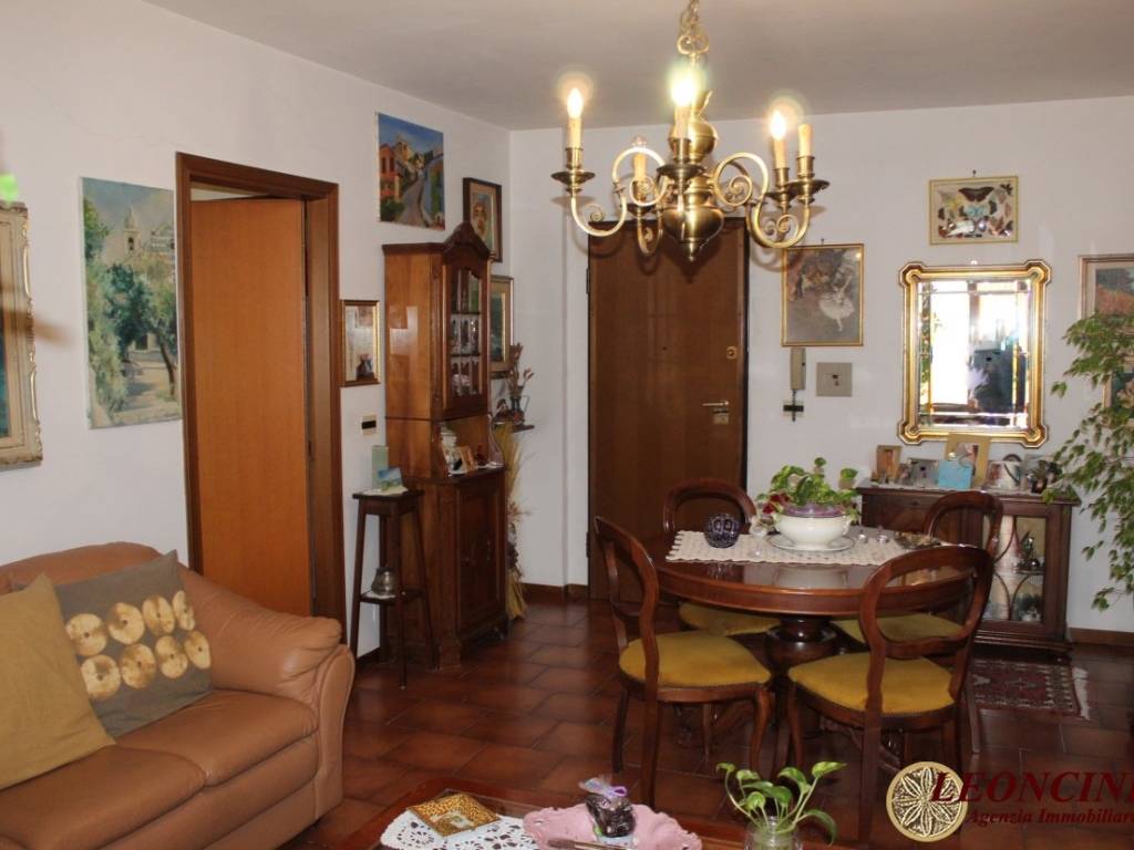 vendita-appartamenti-massa-carrara-rif-a323-a323-appartamento-zona-servita-wi4jpbzz.JPG