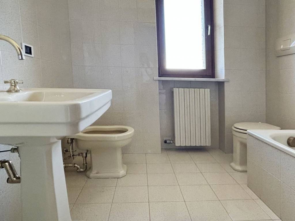 24 bagno