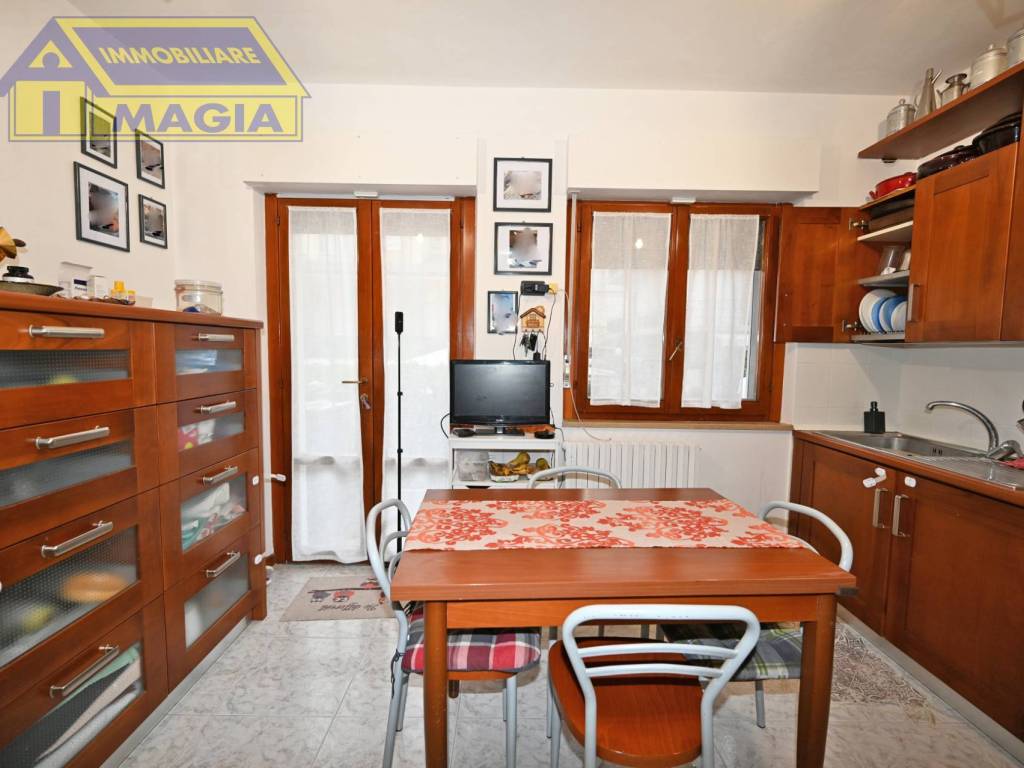 Vendita Appartamento Castel di Lama. Quadrilocale in via Cesare Battisti  28. Ottimo stato, piano rialzato, posto auto, con balcone, riscaldamento  autonomo, rif. 106172389