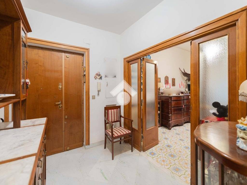 Vendita Appartamento Roma. Quadrilocale, Con balcone, riscaldamento ...