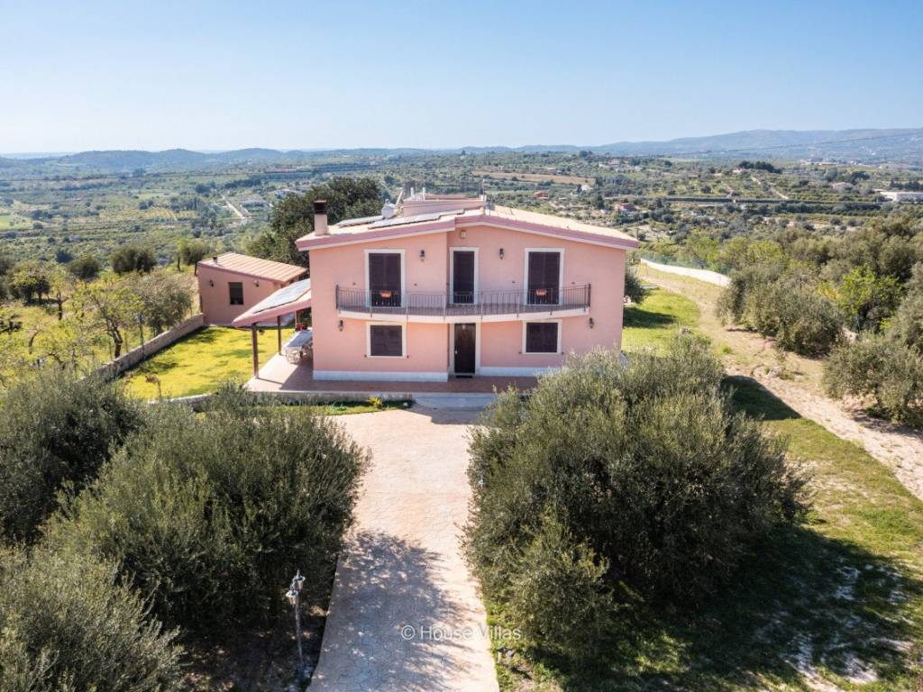 villa con piscina in cda laufi a noto   1