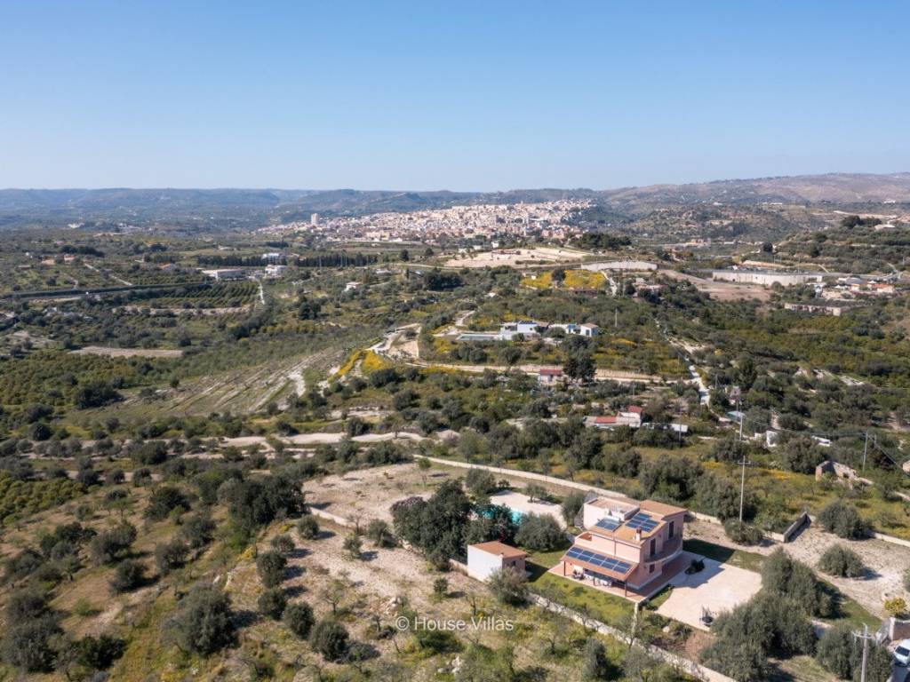 villa con piscina in cda laufi a noto   6