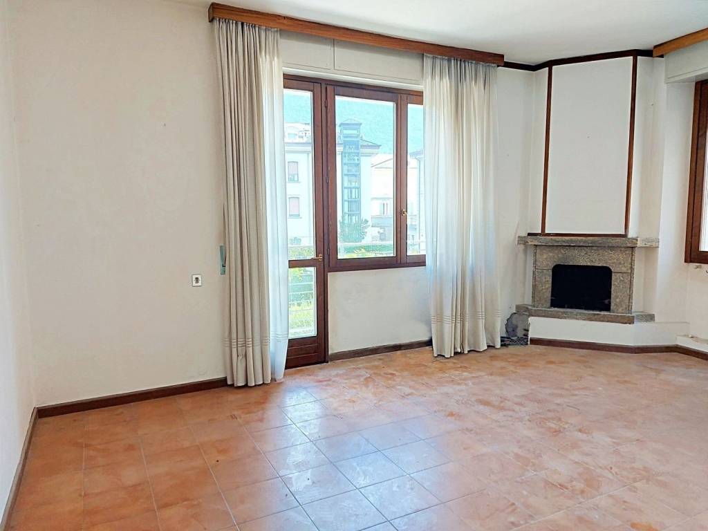 Appartamento via maurizio quadrio,   13, centro, sondrio