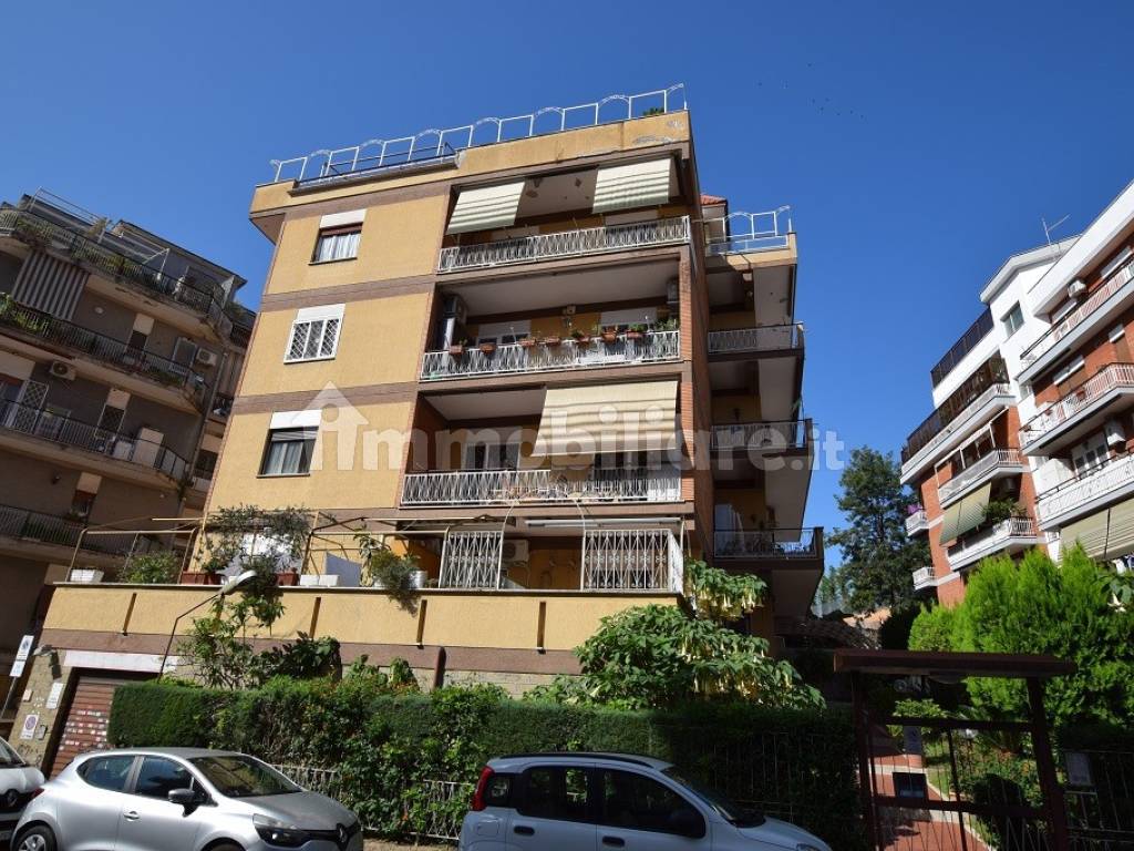 VIA VASSALLI APARTAMENTO IN VENDITA